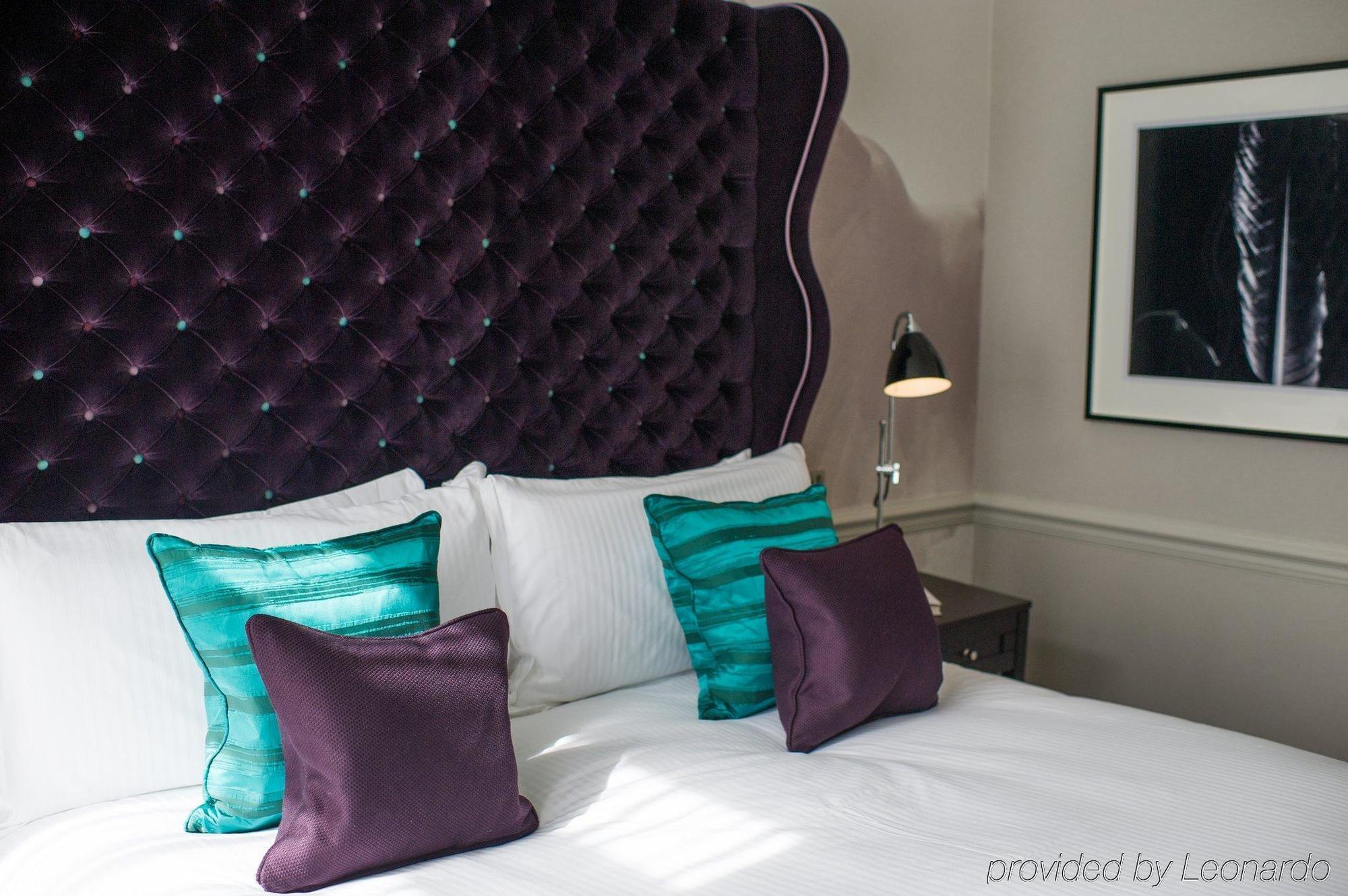 The Ampersand Hotel - Small Luxury Hotels Of The World Londra Camera foto A bed with cushions