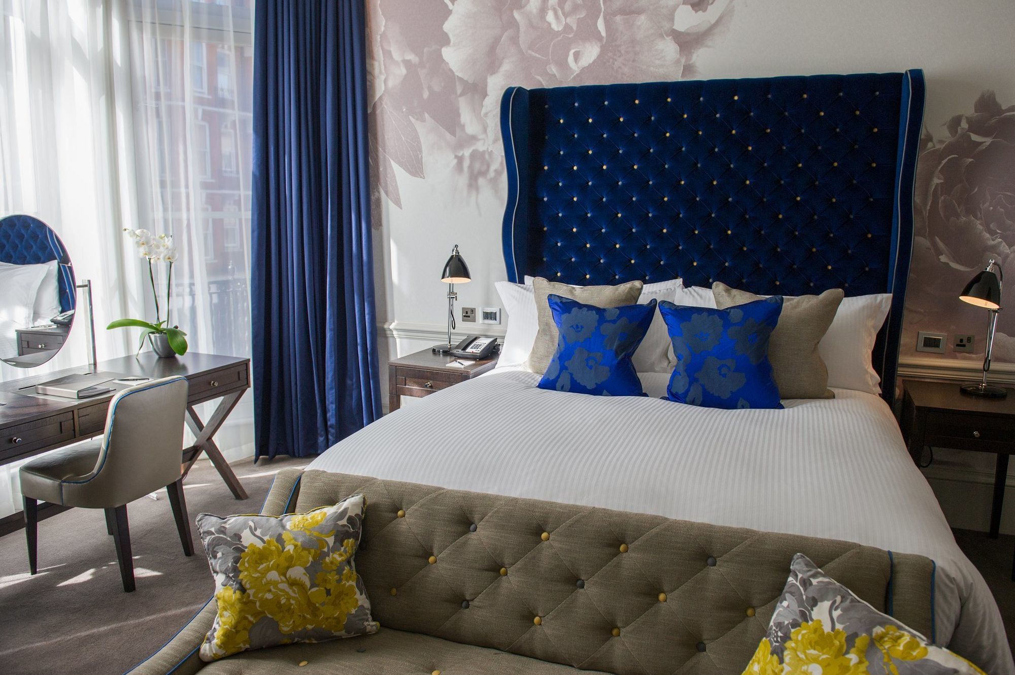 The Ampersand Hotel - Small Luxury Hotels Of The World Londra Camera foto A bedroom at the hotel