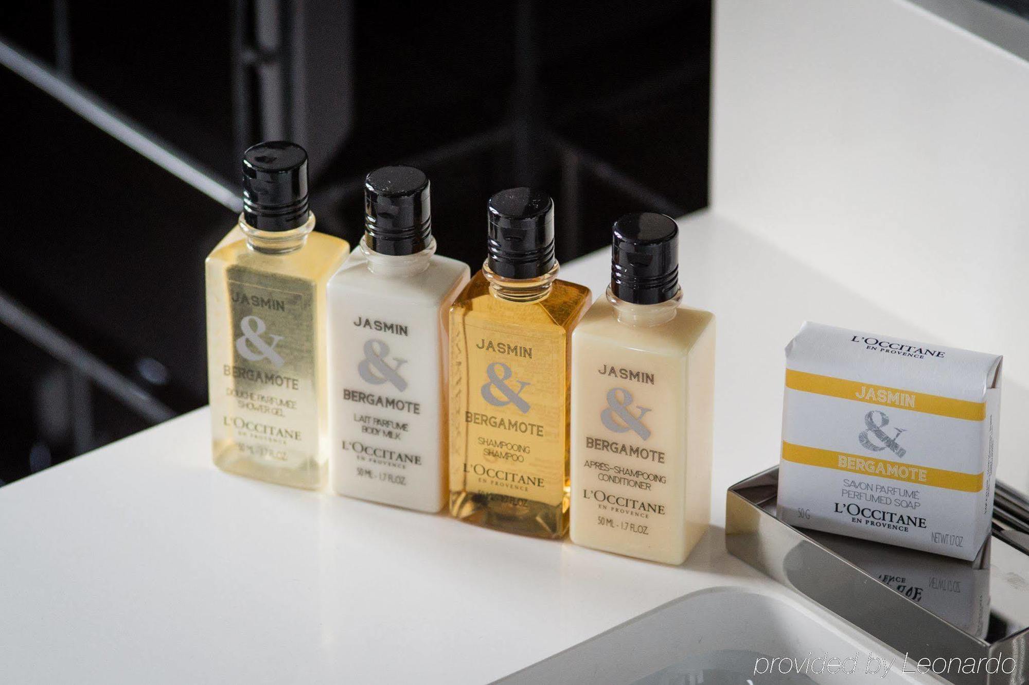 The Ampersand Hotel - Small Luxury Hotels Of The World Londra Esterno foto L'OCCITANE products